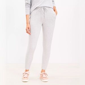 Lou & Grey Sleek Grey Heather SignatureSoft Sweatpants/Loungewear